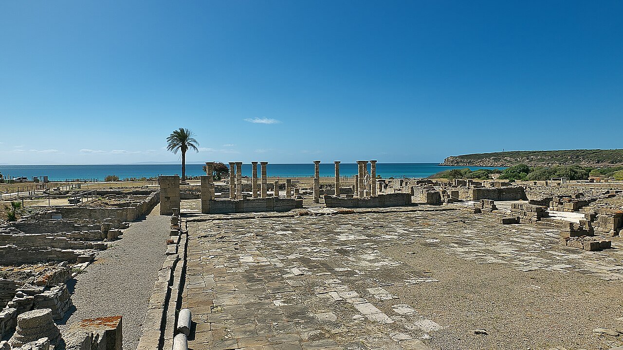 Baelo Claudia y playa de Bolonia